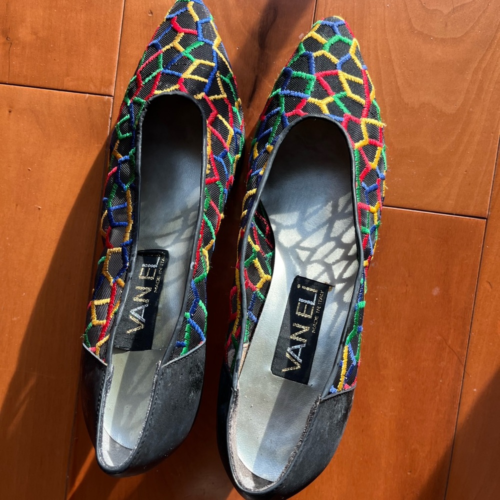 Vaneli Made in Italy Black Mesh Patterned Pumps